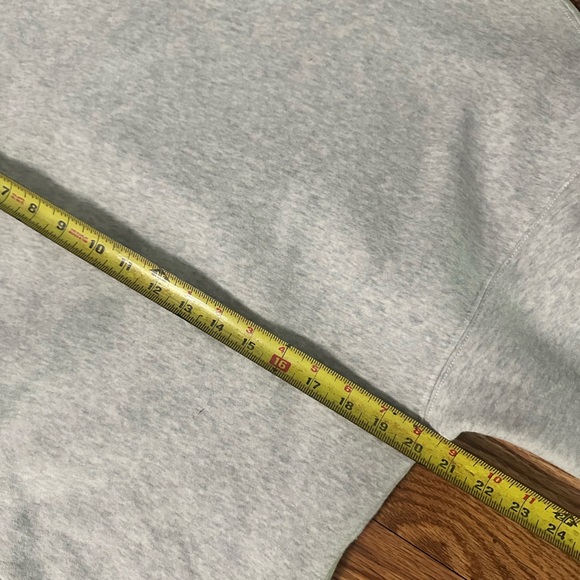 Abercrombie and Fitch Crewneck Sweatshirt Size Small - Picture 7 of 8